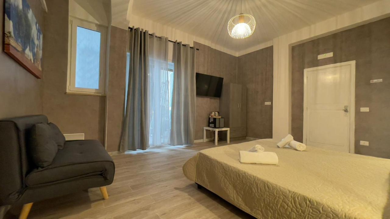 Cconforthotels R&B Gary House Бари Екстериор снимка